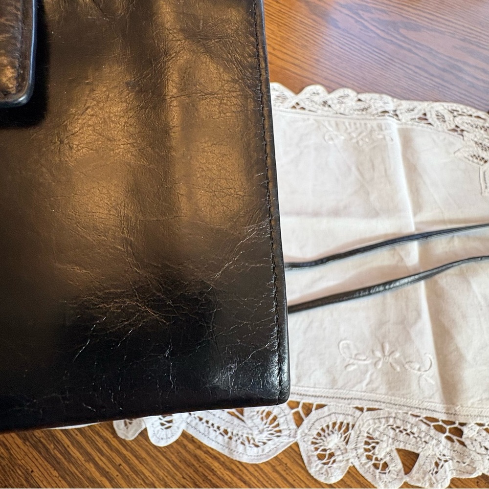HOBO Black Leather Frame-Top Crossbody Bag - Picture 14 of 15